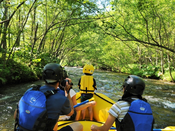 photo by 《3歳から楽しめる!爽快なラフティングと自然観察!》 ネイチャーラフティング(北海道・富良野・美瑛・トマム)|そとあそび
