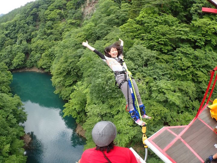 紅葉 バンジージャンプが楽しめる 関東のおすすめスポット4選 Sotoasobi Life そとあそびライフ
