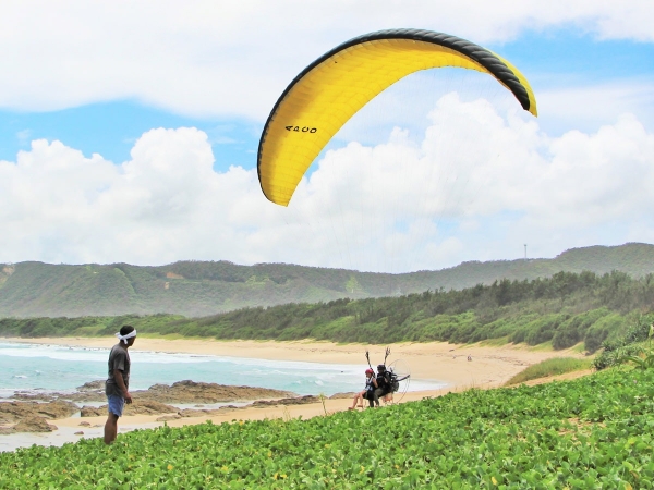 photo by 【奄美の青い海とサンゴ礁を楽しむ遊覧飛行!】タンデムフライト◆写真付き(鹿児島県・奄美大島)|そとあそび
