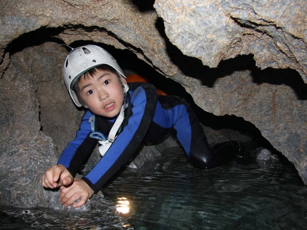 photo by 【地下水の流れる神秘的な洞窟を探検!】 ケイブスイミング奈良コース (奈良県・奥吉野・吉野)|そとあそび
